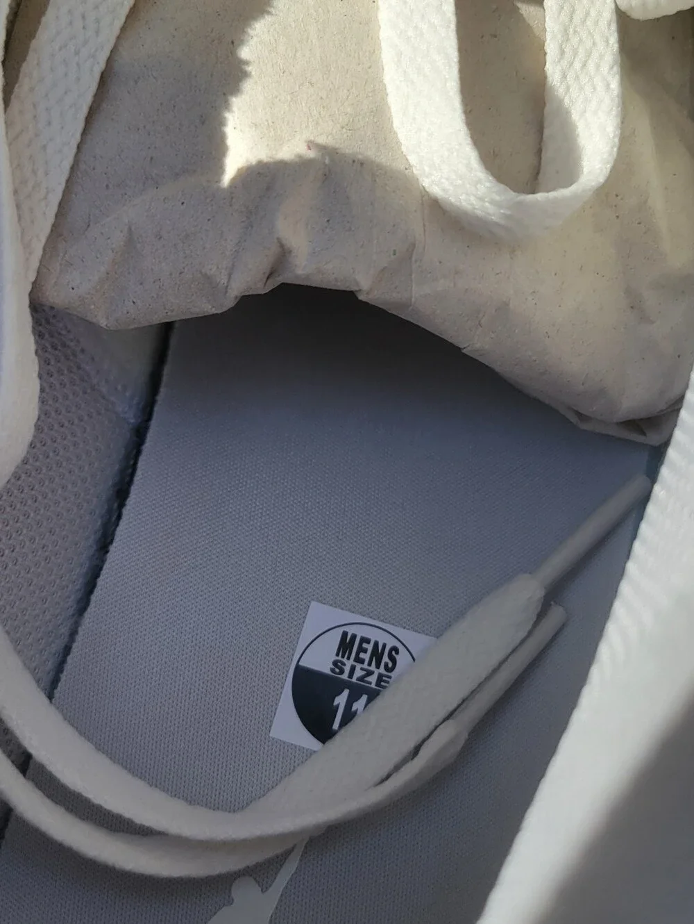 Air Jordan 1 Mid SE 'Neutral Grey Sail'
